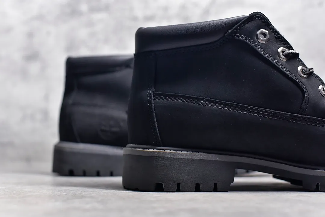 Local 💰600 is back in season [New product real shots] Dongguan original Y version #Men's shoes genuine half size Dongguan OEM quality #Upgraded original 2024 version packaging box and accessories #Original last original paper version data development version #Original Baoyuan injection machine #Three-line computer sewing lines are in line #Using homologous imported first-layer frosted leather materials It has anti-water repellent function (all interiors are made of real leather materials!!) #Original consistent full nubuck leather collar #Anti-fatigue shock-absorbing honeycomb PU insole #Lightweight anti-slip rubber foam combination bottom ❗️The world's leading outdoor brand·Timberland/Timberland Fatigue Chukka Nubuck Boots classic outdoor short-cut all-match workwear Martin boots "Full Black Warrior" TB032085 001 Size: Male / 39.5 40 41 42 43 44 (Leather shoe size: one size larger than sports shoes!) Original hardware molded shoelace buckle Newly upgraded top-notch craftsmanship Zhongshan original factory Original imported waterproof leather Injection molded outsole Horizontal folding dynamic water repellent Original and consistent full nubuck leather collar, all cow lining, brand new original factory packaging shoe box, exclusive supply in the market